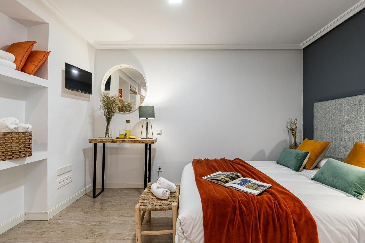 Bnbholder Boutique Plaza Mayor Madrid Luaran gambar