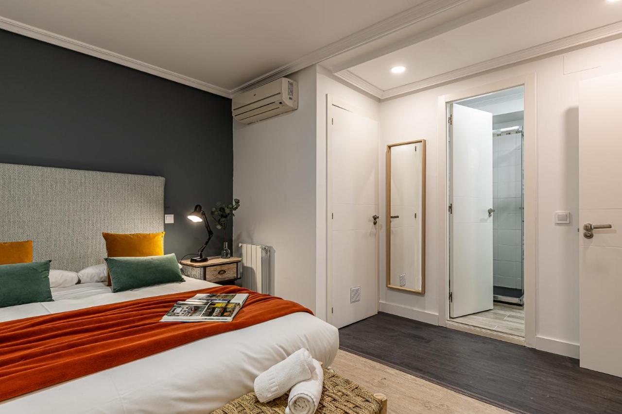 Bnbholder Boutique Plaza Mayor Madrid Luaran gambar